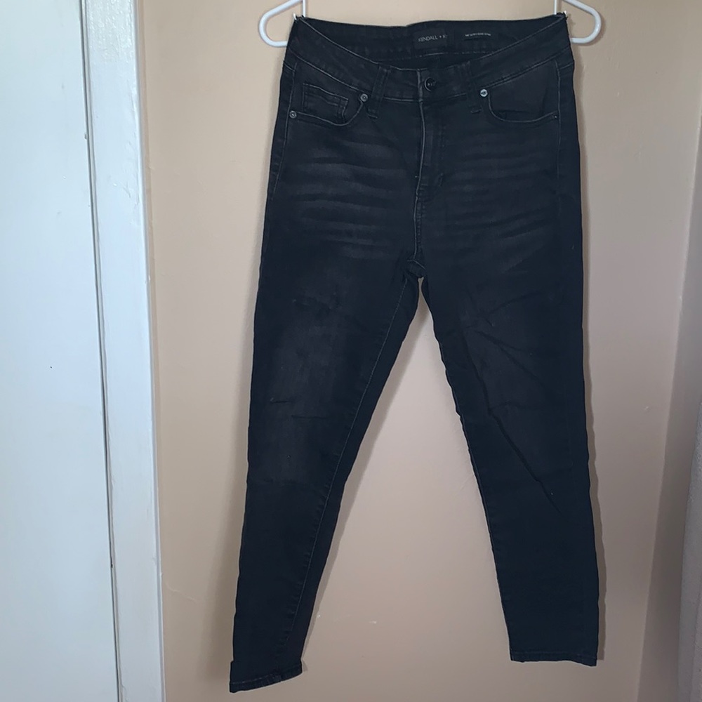 Black skinny jeans